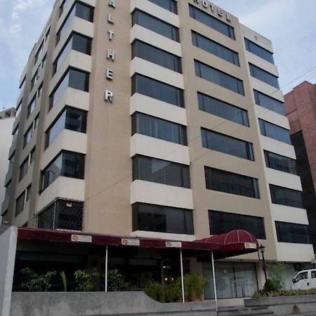 Aparthotel Walther Кіто Екстер'єр фото
