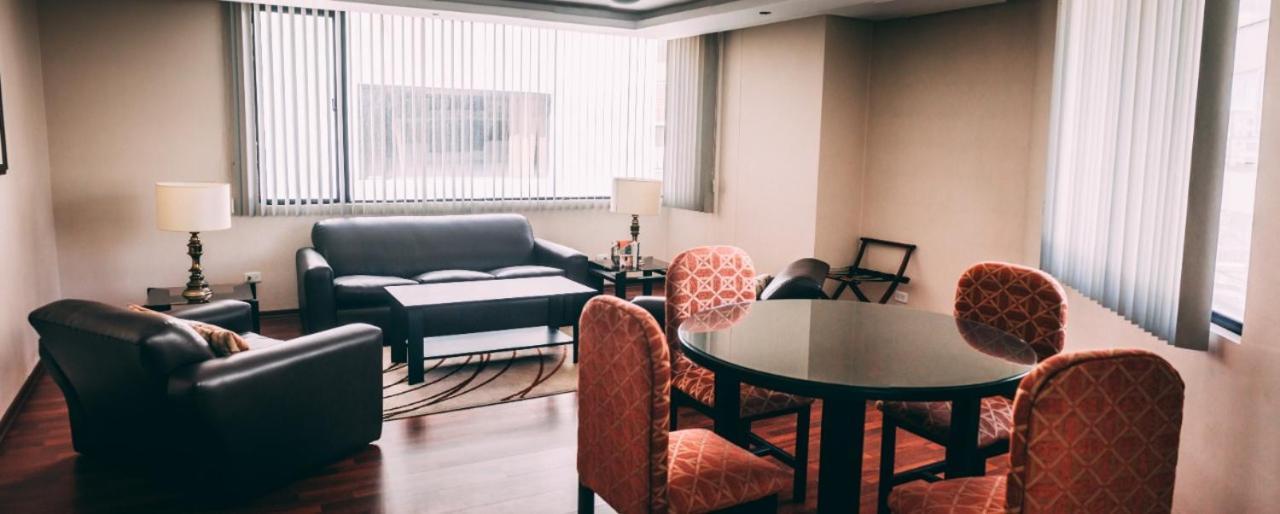 Aparthotel Walther Кіто Екстер'єр фото
